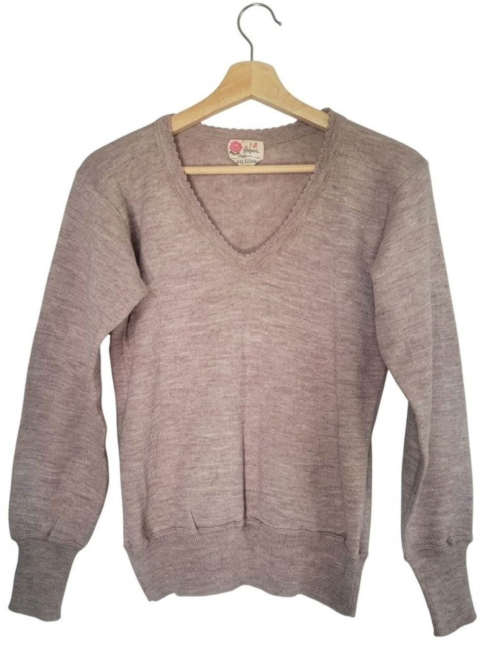 VINTAGE Baiyan Wool Blend Sz L  Mauve Vneck Sweater Grandmacore Academia
